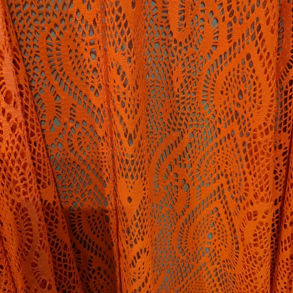 NWT Zelie for She feather trimmed, orange lace/crochet duster Fit Large to 4X - Picture 4 of 6